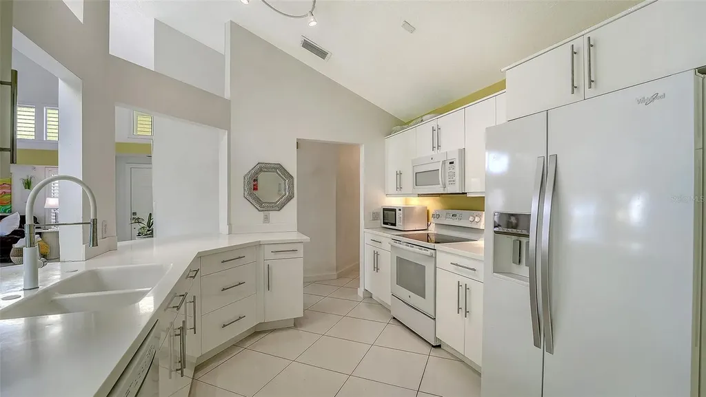 7833 Ontario Street Circle Sarasota FL 34243