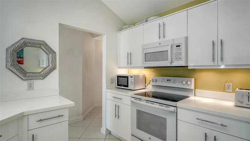 7833 Ontario Street Circle Sarasota FL 34243