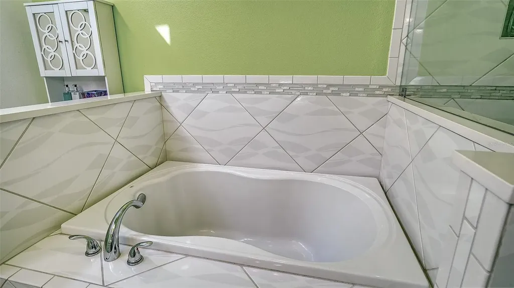 7833 Ontario Street Circle Sarasota FL 34243