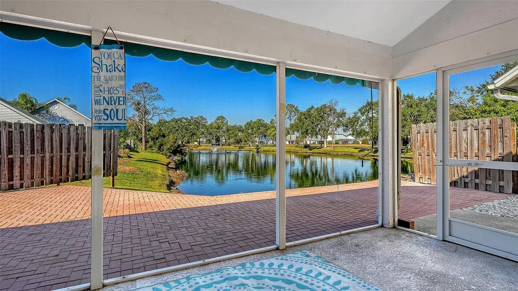 7833 Ontario Street Circle Sarasota FL 34243