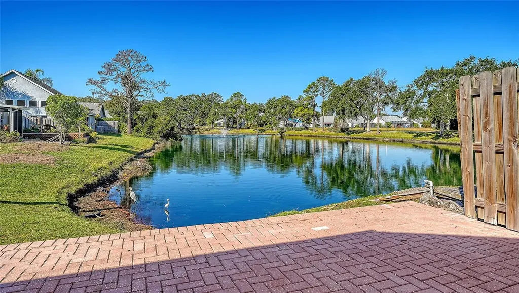 7833 Ontario Street Circle Sarasota FL 34243