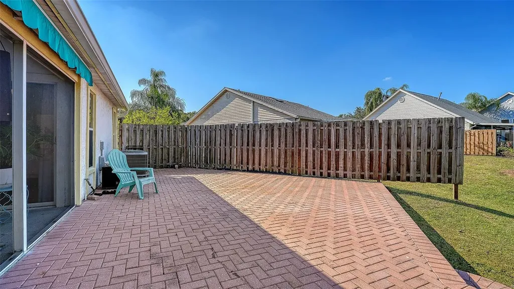 7833 Ontario Street Circle Sarasota FL 34243