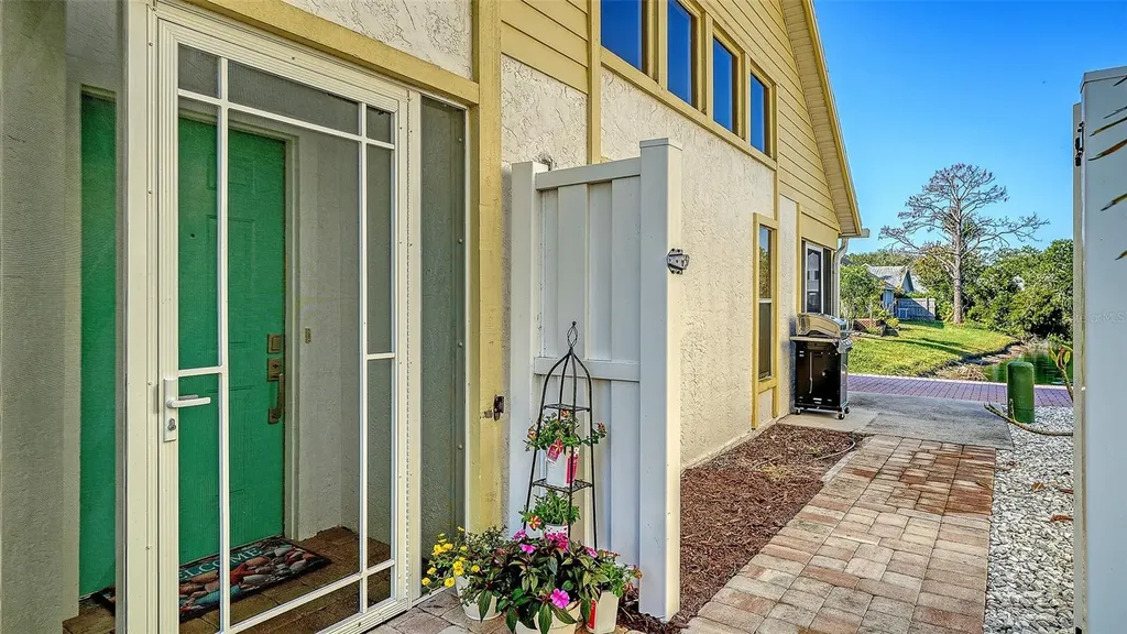 7833 Ontario Street Circle Sarasota FL 34243