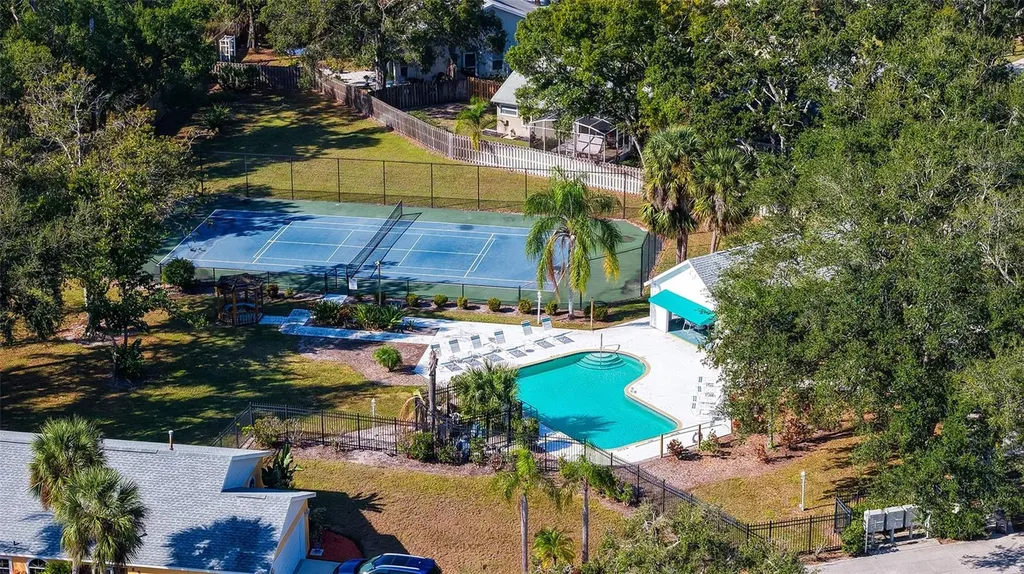 7833 Ontario Street Circle Sarasota FL 34243