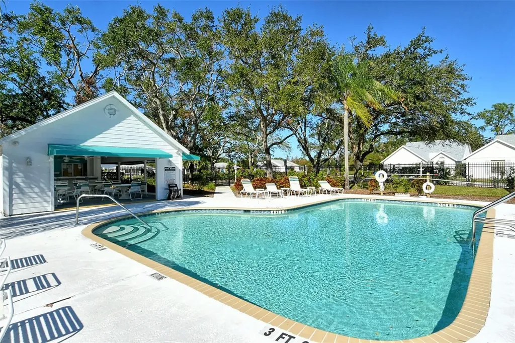 7833 Ontario Street Circle Sarasota FL 34243