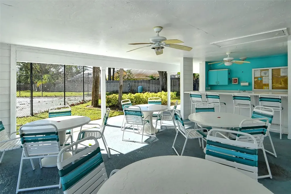 7833 Ontario Street Circle Sarasota FL 34243