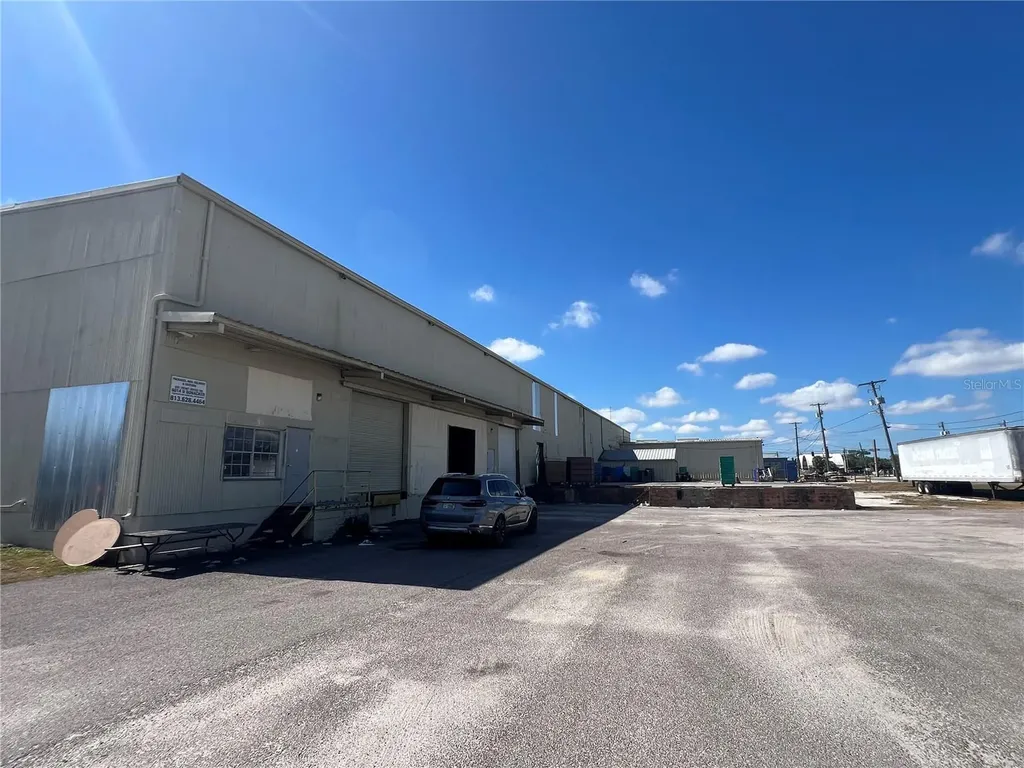 5705 E Hanna Avenue Tampa FL 33610