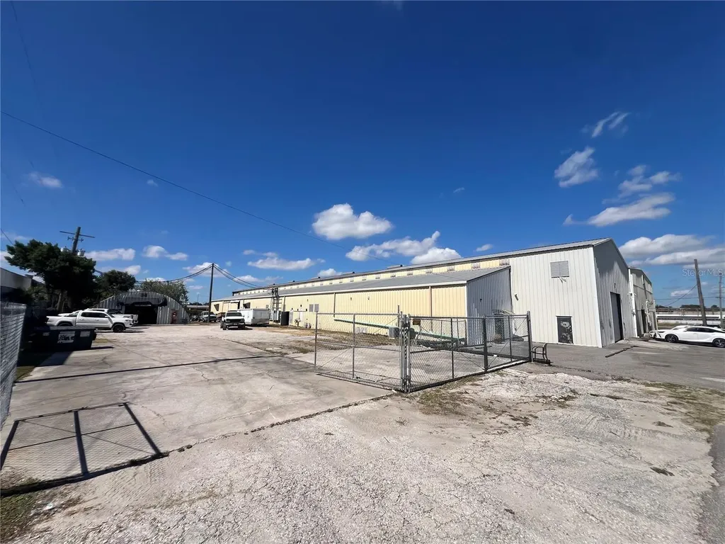 5705 E Hanna Avenue Tampa FL 33610