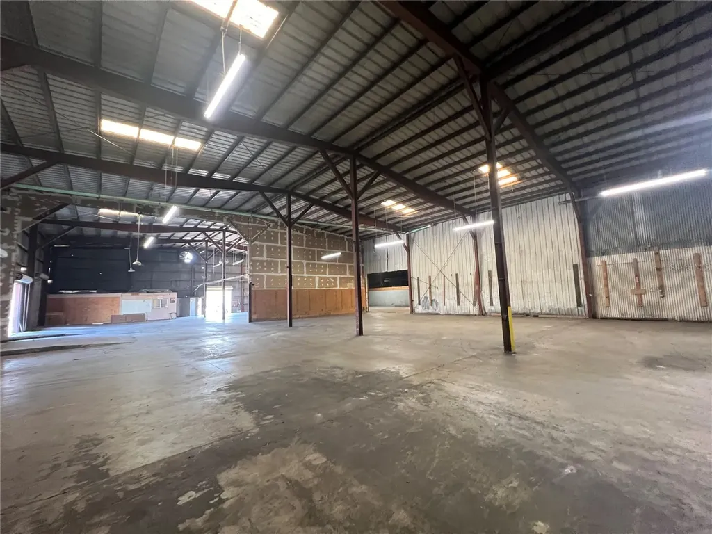 5705 E Hanna Avenue Tampa FL 33610
