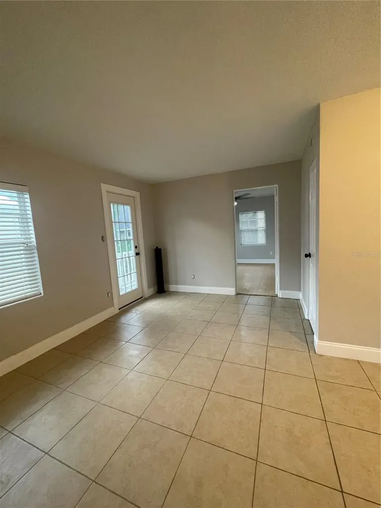 727 1/2 Edgewater Drive Orlando FL 32804