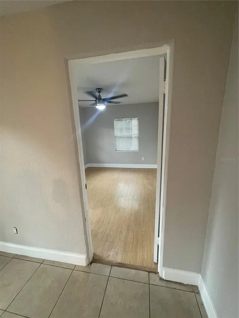 727 1/2 Edgewater Drive Orlando FL 32804
