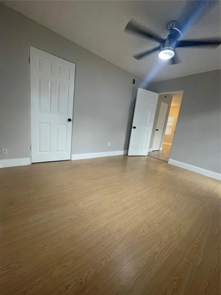 727 1/2 Edgewater Drive Orlando FL 32804