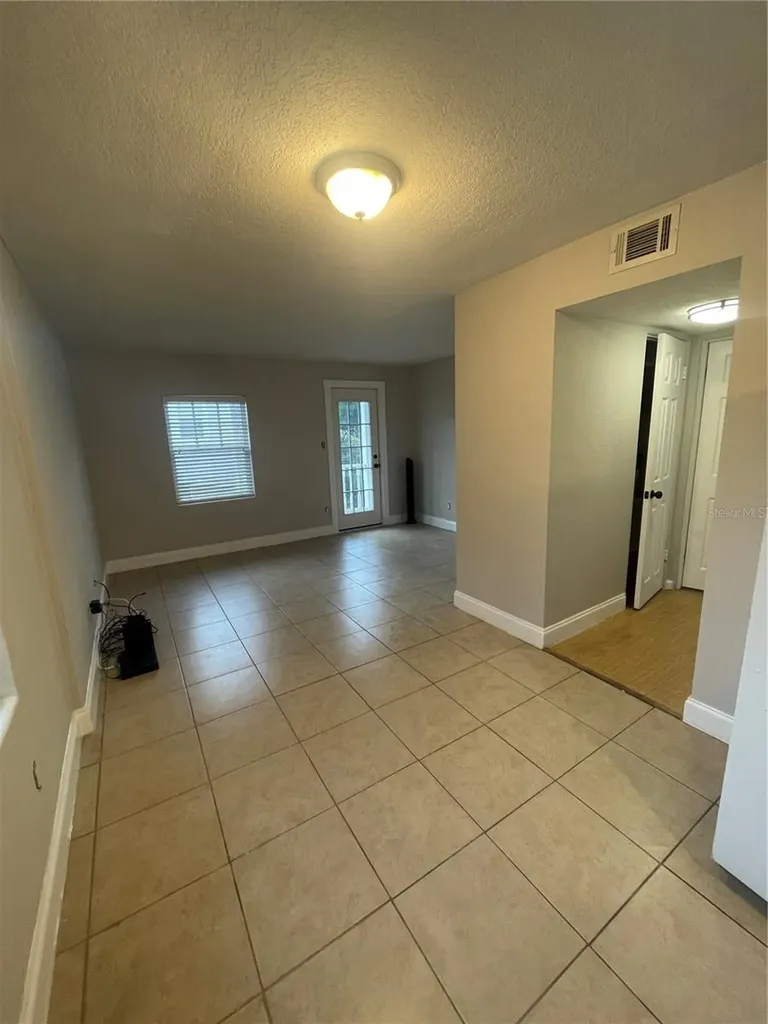 727 1/2 Edgewater Drive Orlando FL 32804