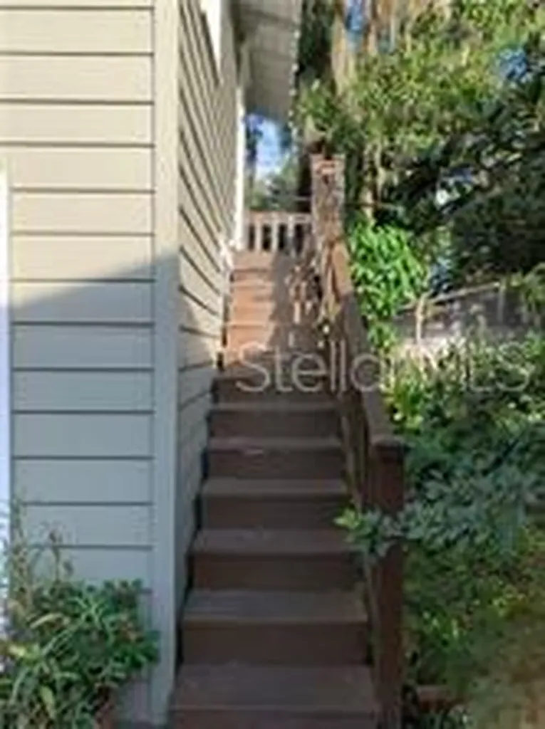 19 A N Thornton Avenue W Orlando FL 32801