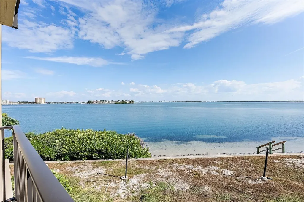 6322 Palma Del Mar Boulevard S St Petersburg FL 33715