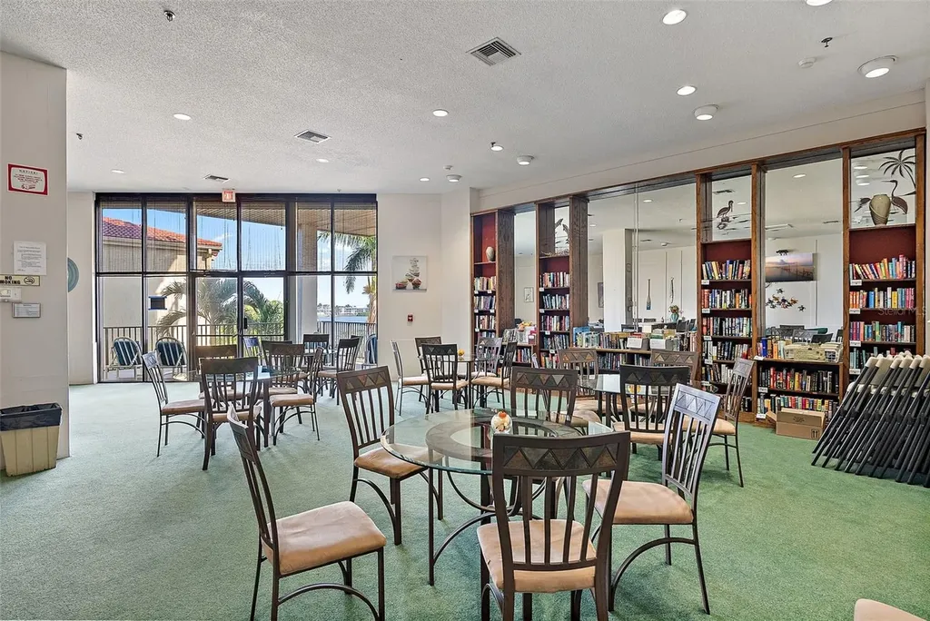 6322 Palma Del Mar Boulevard S St Petersburg FL 33715