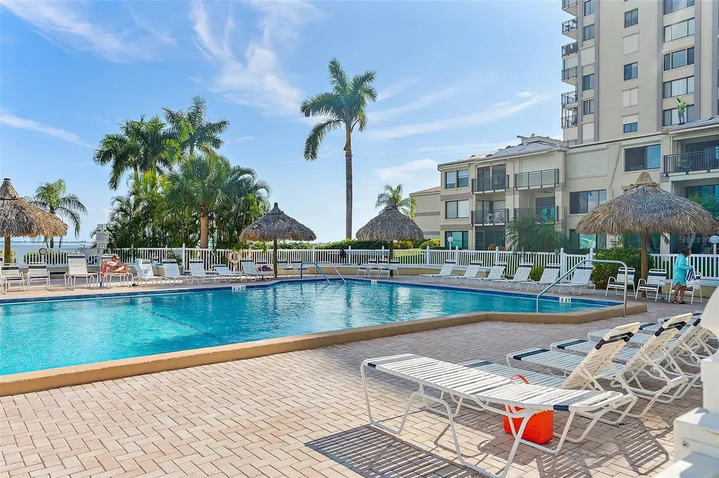 6322 Palma Del Mar Boulevard S St Petersburg FL 33715