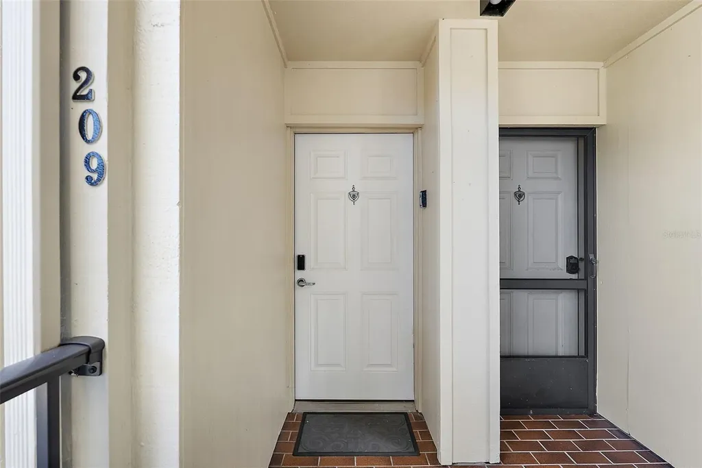 6322 Palma Del Mar Boulevard S St Petersburg FL 33715