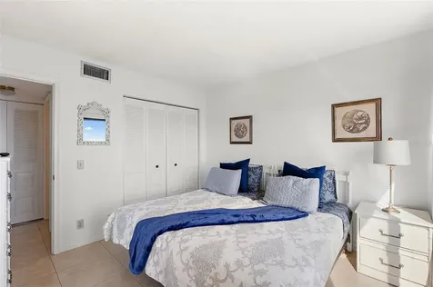 6322 Palma Del Mar Boulevard S St Petersburg FL 33715