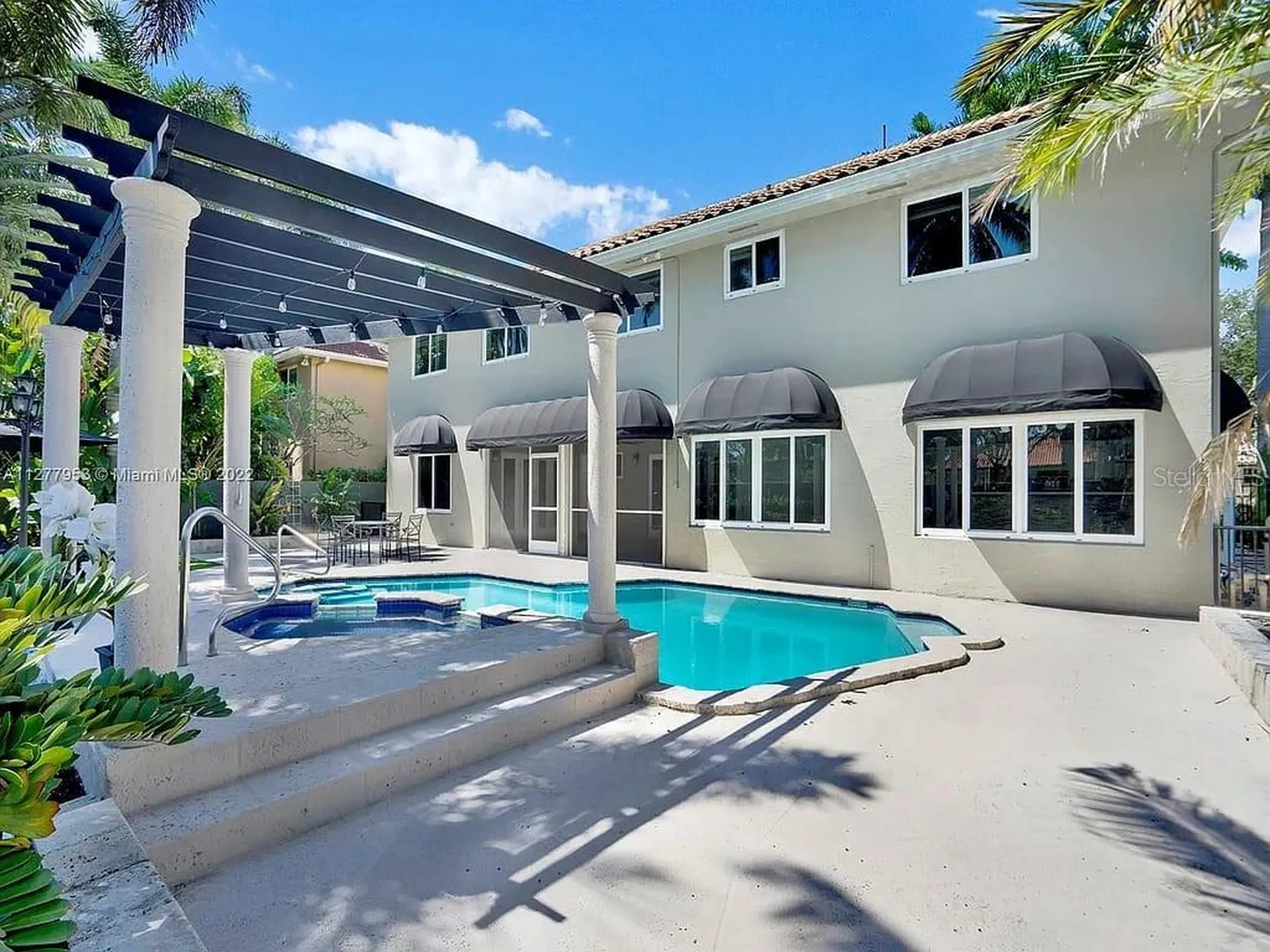 15945 NW 82nd Court Miami Lakes FL 33016
