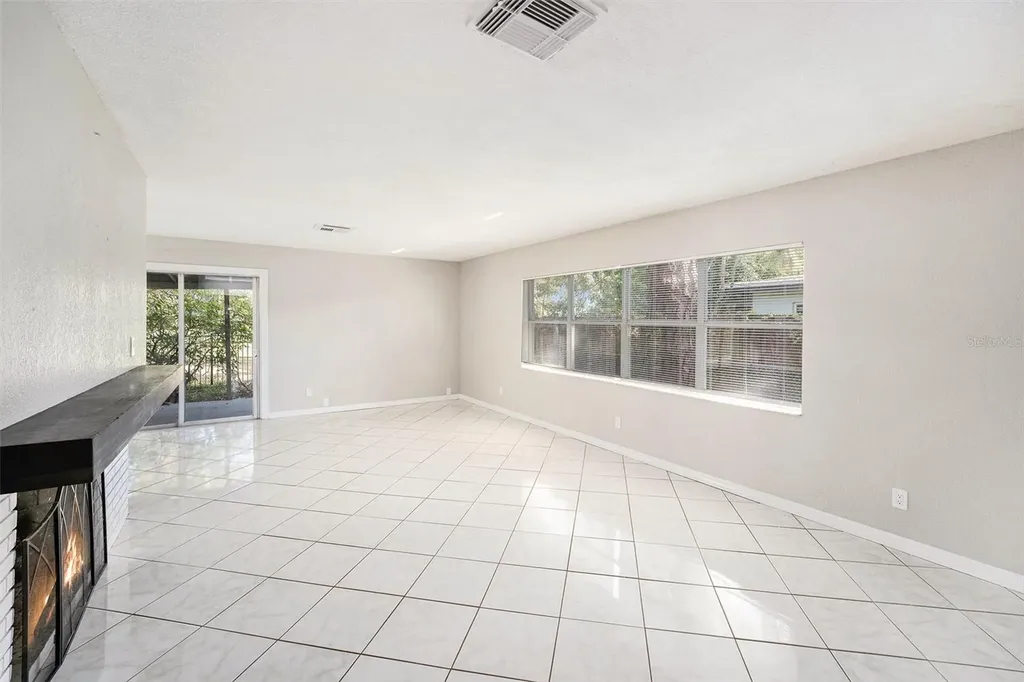 4260 Narvarez Way S St Petersburg FL 33712