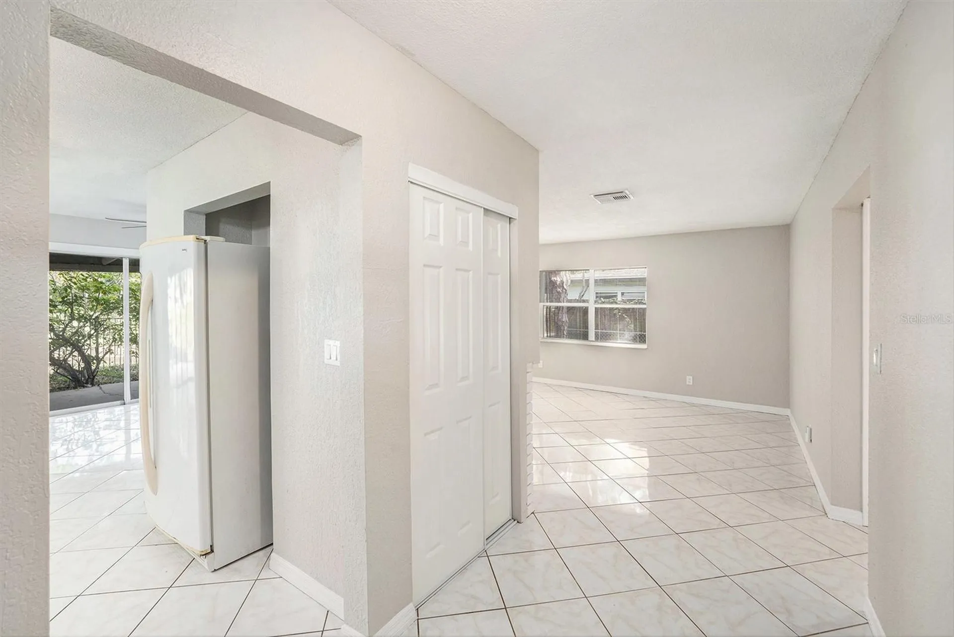 4260 Narvarez Way S St Petersburg FL 33712