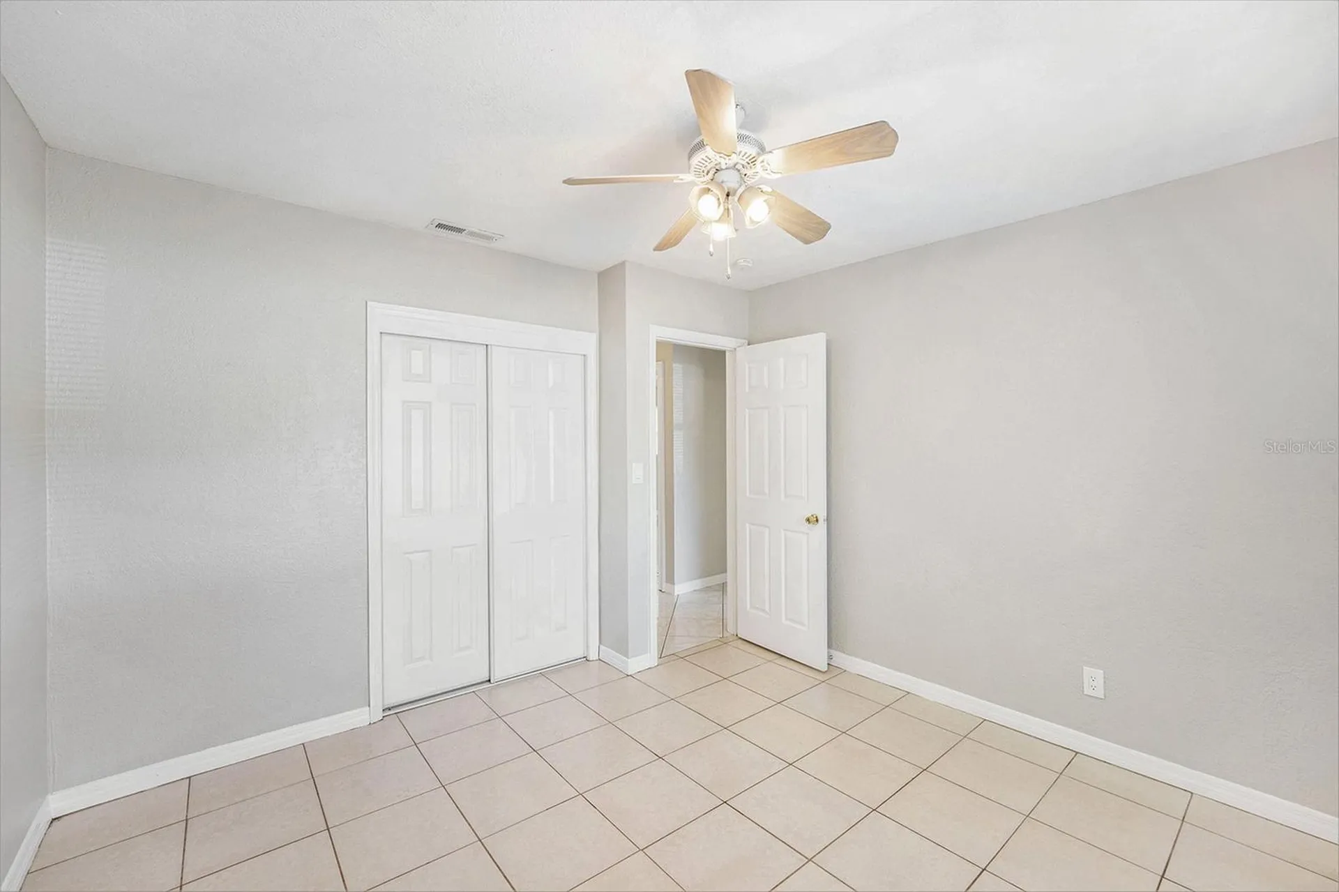 4260 Narvarez Way S St Petersburg FL 33712