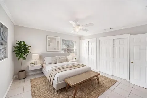 4260 Narvarez Way S St Petersburg FL 33712