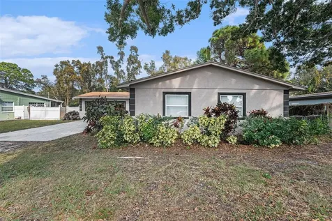 4260 Narvarez Way S St Petersburg FL 33712