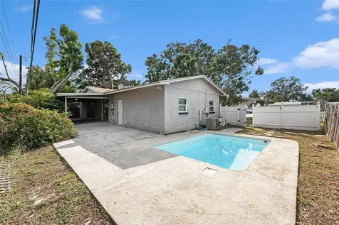 4260 Narvarez Way S St Petersburg FL 33712