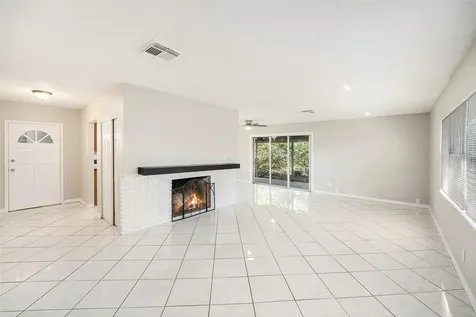 4260 Narvarez Way S St Petersburg FL 33712