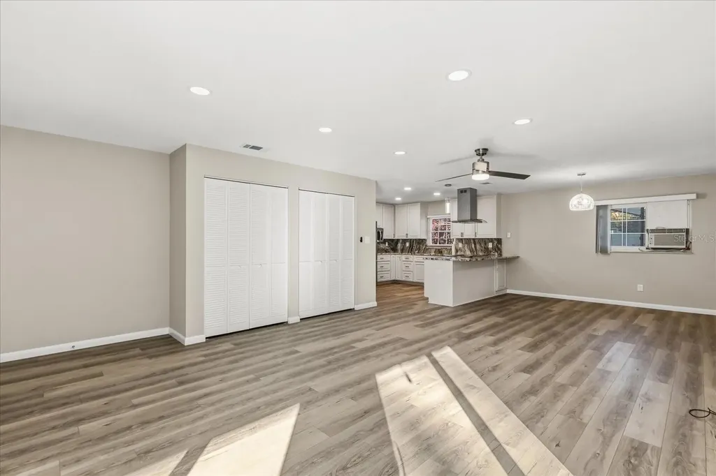 5322 Lisa Avenue Lakeland FL 33813