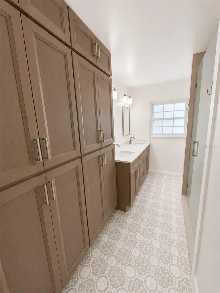 5322 Lisa Avenue Lakeland FL 33813