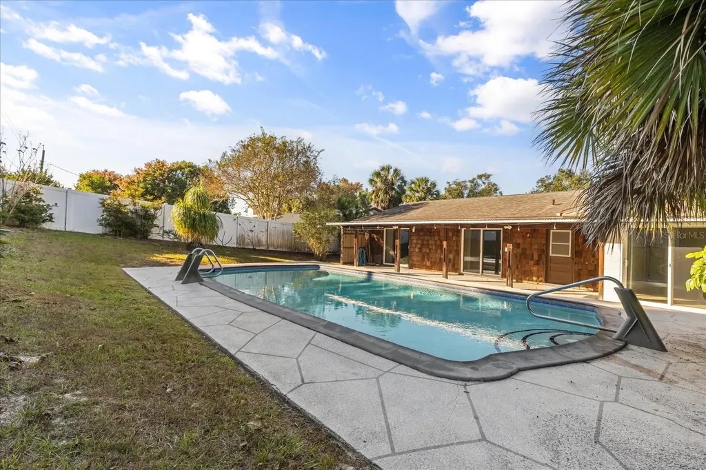 5322 Lisa Avenue Lakeland FL 33813