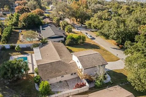 5322 Lisa Avenue Lakeland FL 33813