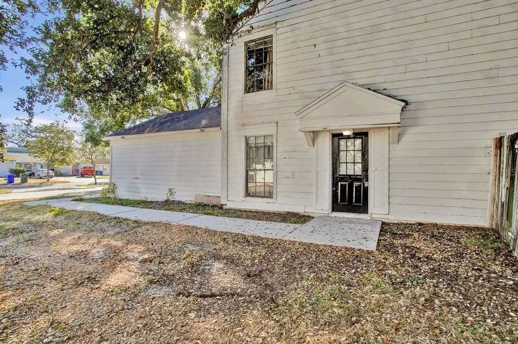 1817 Crystal Grove Drive Lakeland FL 33801