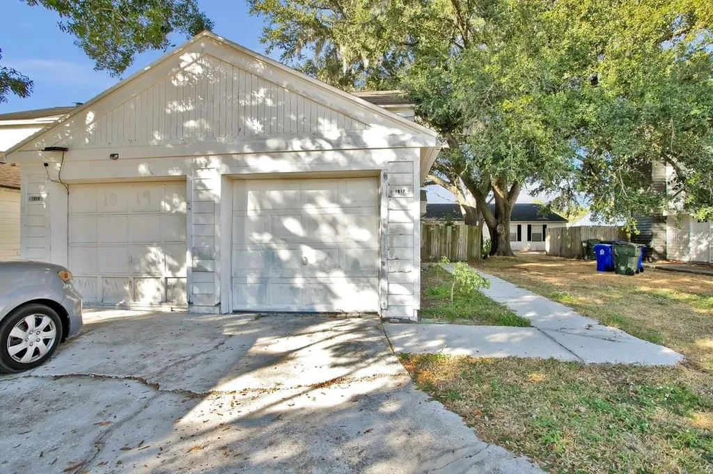 1817 Crystal Grove Drive Lakeland FL 33801