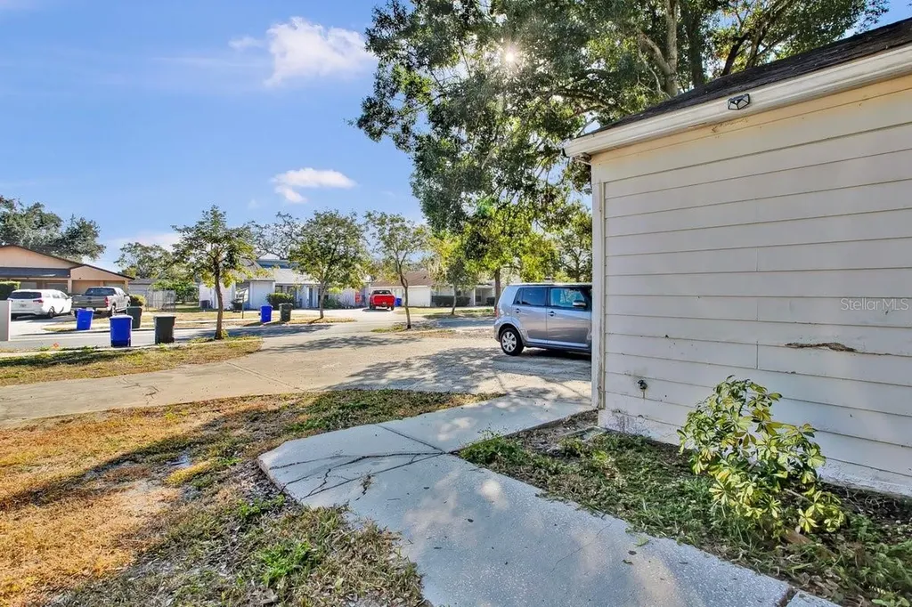 1817 Crystal Grove Drive Lakeland FL 33801