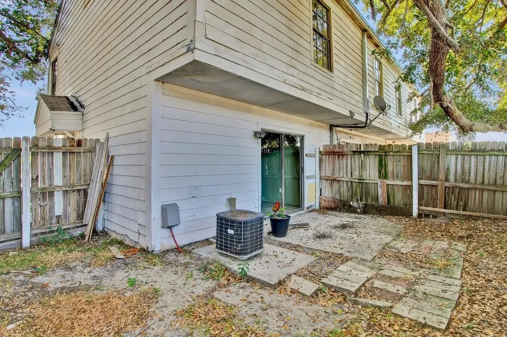 1817 Crystal Grove Drive Lakeland FL 33801
