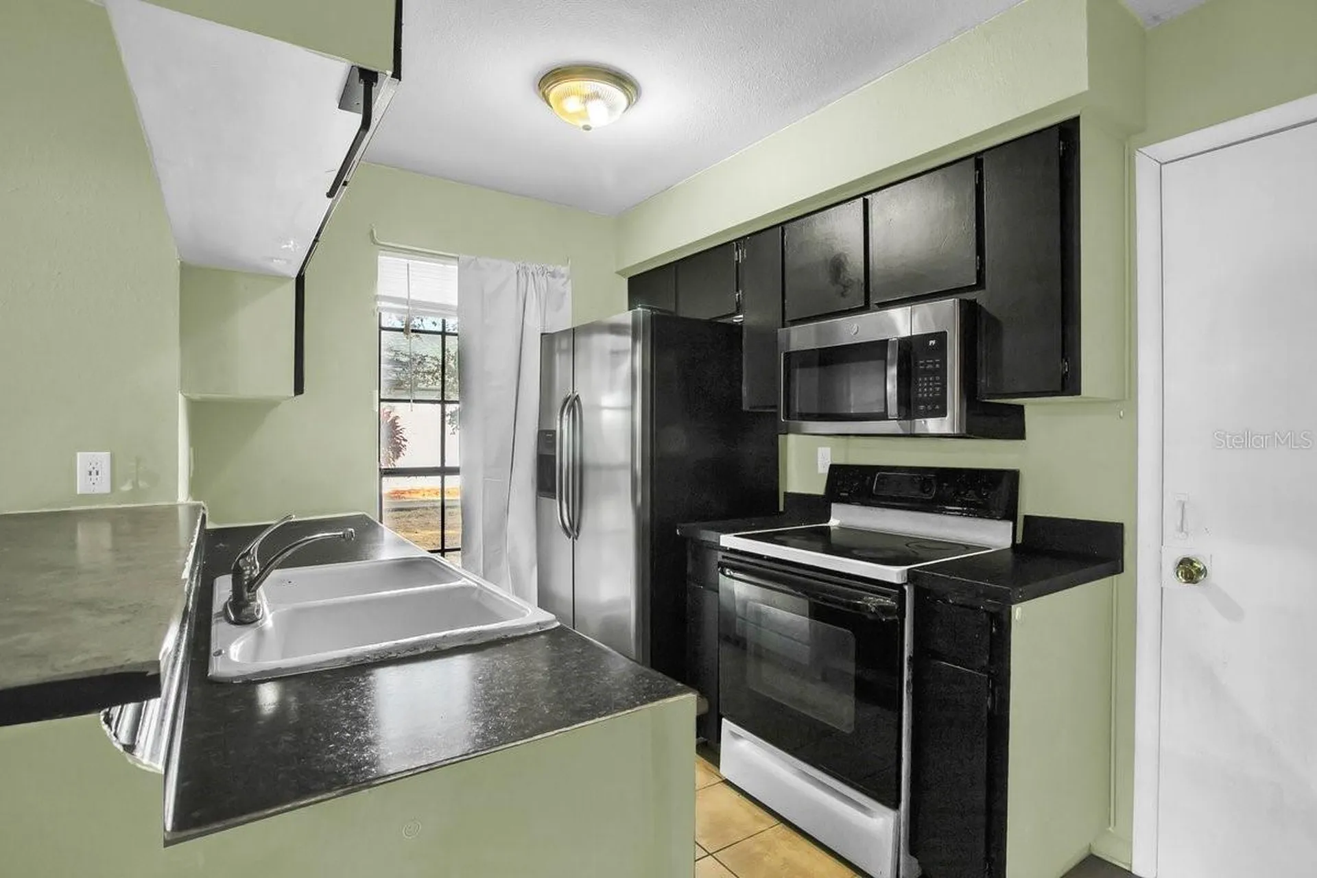 1817 Crystal Grove Drive Lakeland FL 33801