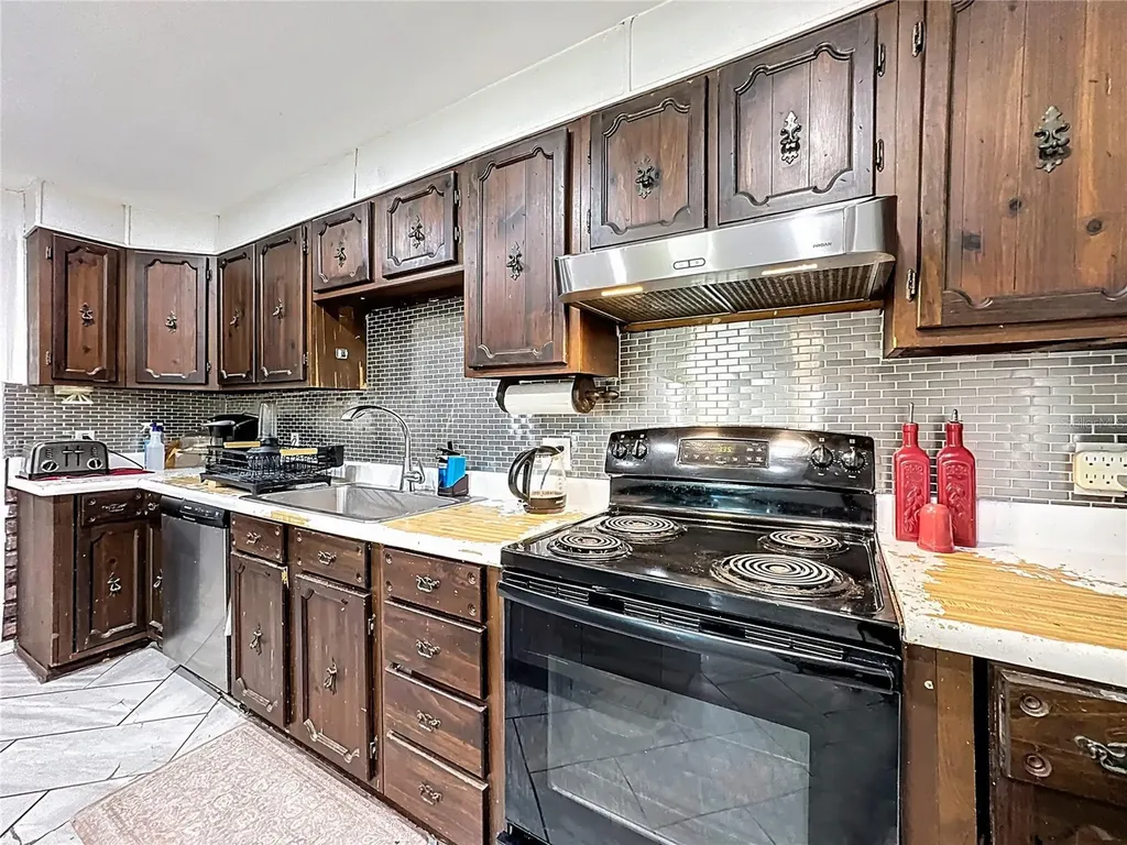 7717 Clarcona Ocoee Road Orlando FL 32818