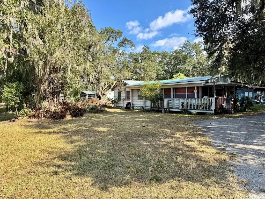 4702 Strauss Road Plant City FL 33565