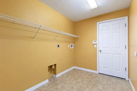 1789 Courtland Deltona FL 32738