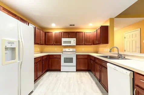 1789 Courtland Deltona FL 32738