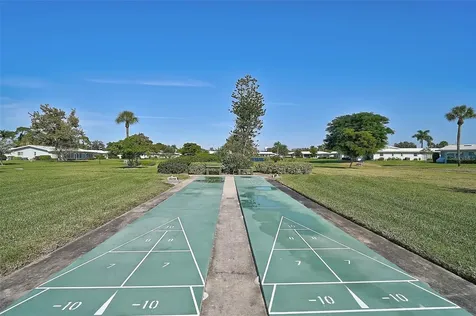 1009 75th Street Parkway W Bradenton FL 34209