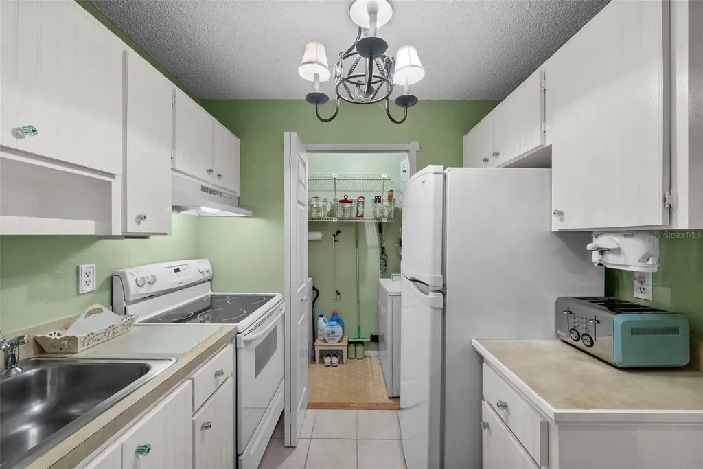 3277 Fox Chase Circle N Palm Harbor FL 34683