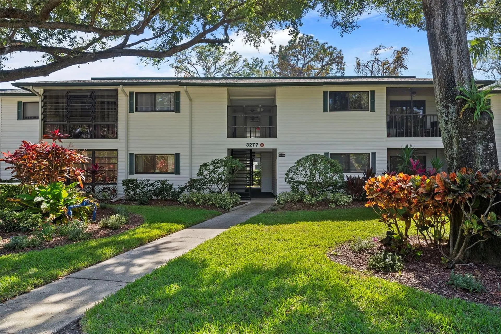 3277 Fox Chase Circle N Palm Harbor FL 34683