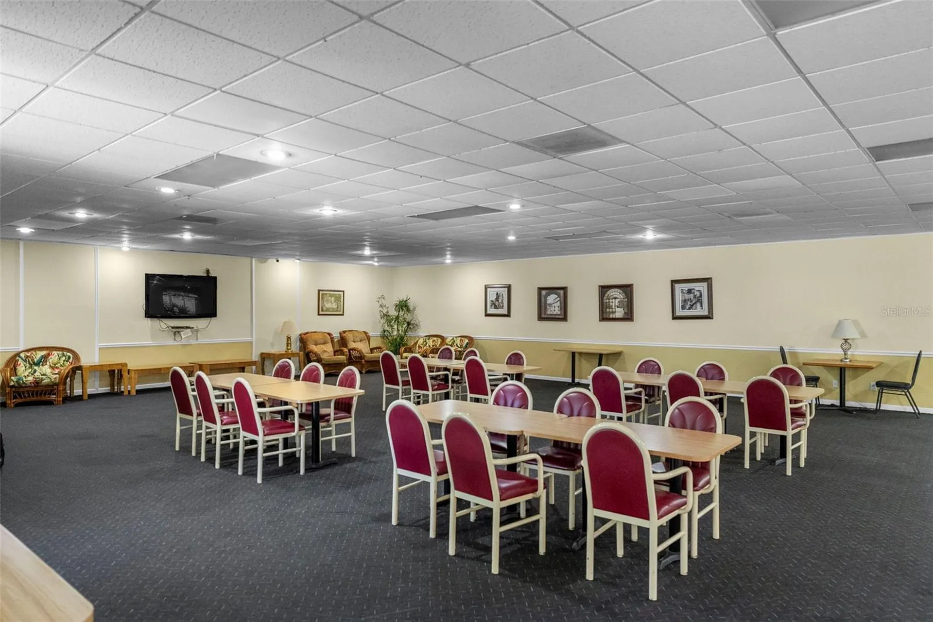 3277 Fox Chase Circle N Palm Harbor FL 34683
