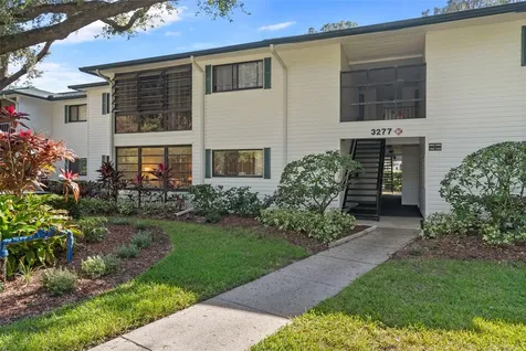 3277 Fox Chase Circle N Palm Harbor FL 34683