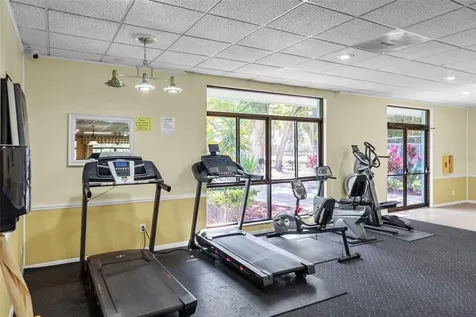 3277 Fox Chase Circle N Palm Harbor FL 34683